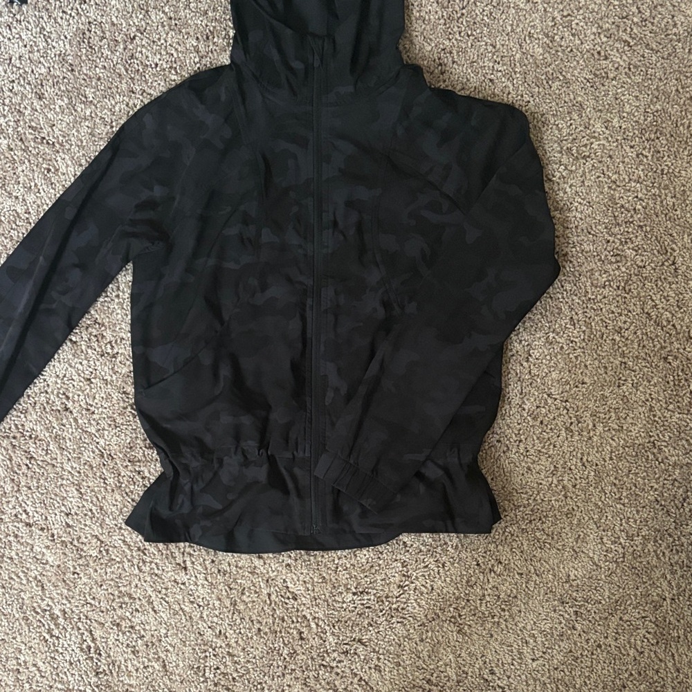 Lululemon Pack it up Jacket